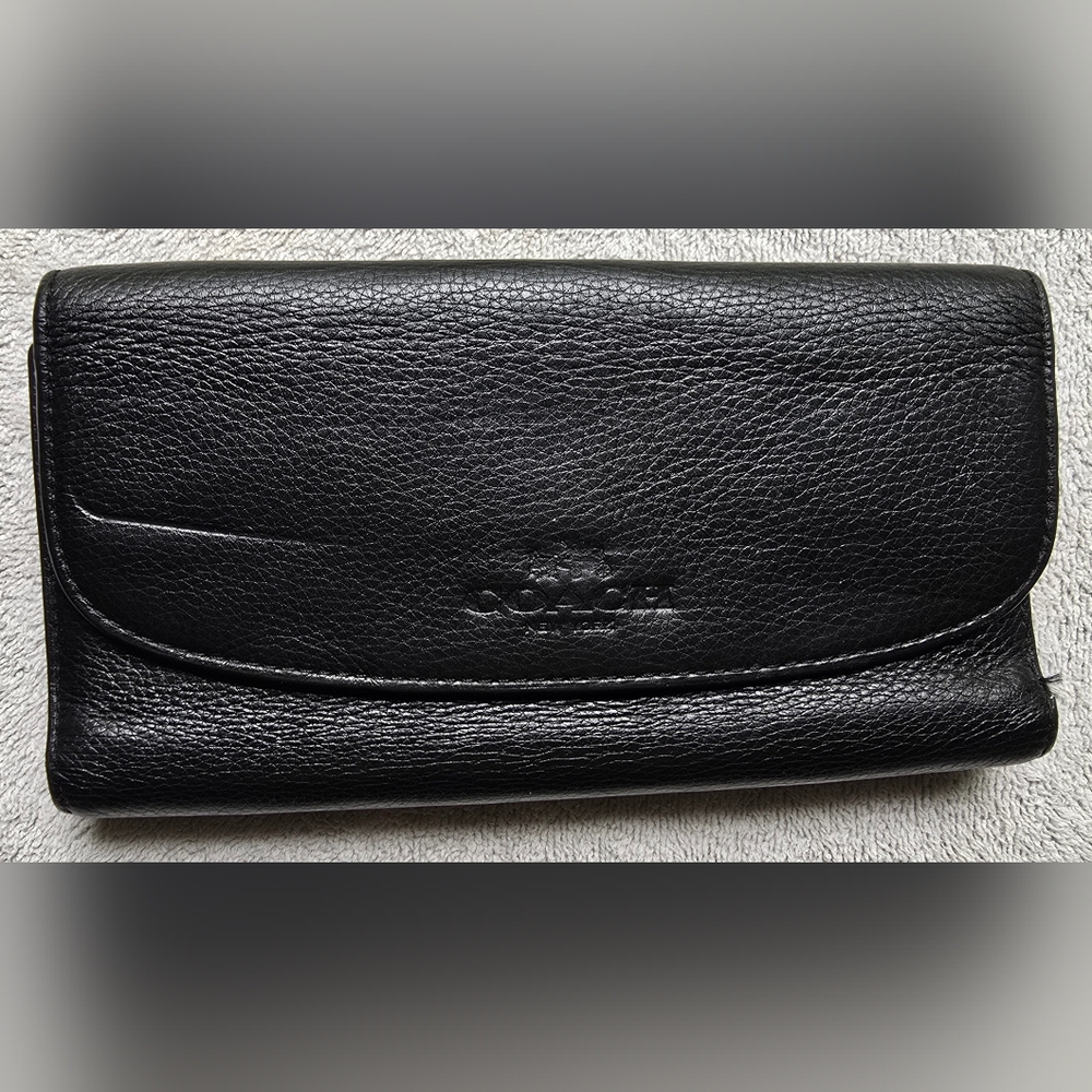 Coach Black Checkbook Wallet Full Zip Pocket